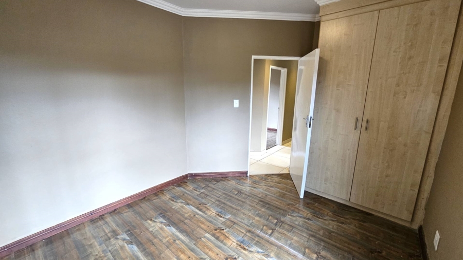 To Let 3 Bedroom Property for Rent in Melodie North West